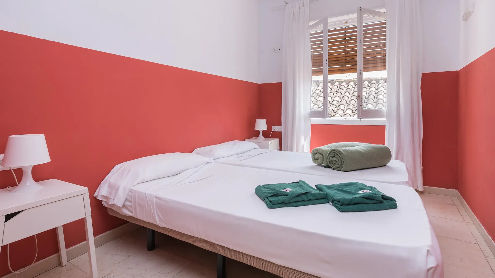 Feel Hostels City Center Málaga 0*,